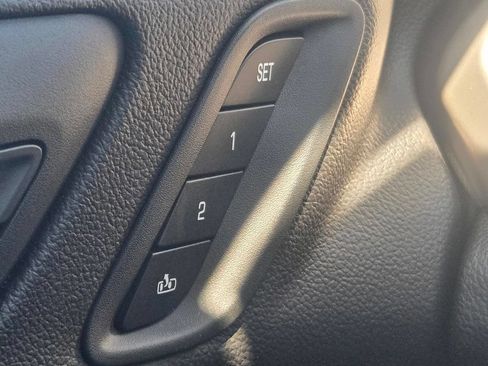 Used 2023 GMC Acadia Denali FWD image 23