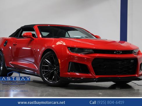 Used 2019 Chevrolet Camaro ZL1 RWD image 1