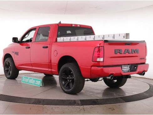 Used 2019 RAM 1500 Express w/ Wheel & Sound Group AWD/4WD image 8