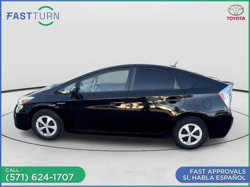 Used 2014 Toyota Prius Four FWD image 15