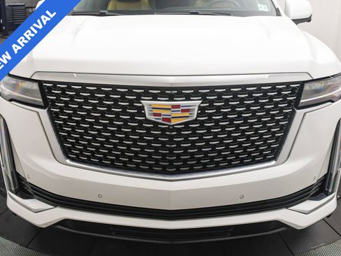 Used 2022 Cadillac Escalade ESV Premium Luxury image 30