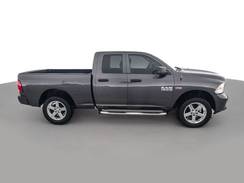 Used 2018 RAM 1500 Express w/ Express Value Package AWD/4WD image 4