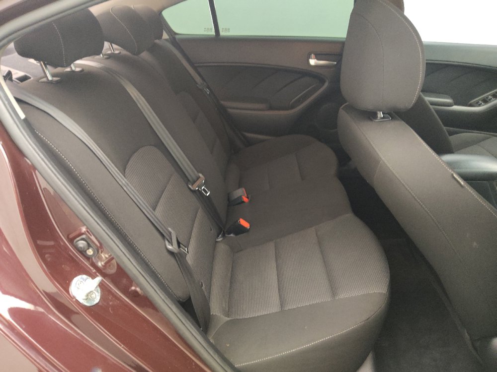 Used 2017 Kia Forte LX FWD image 19