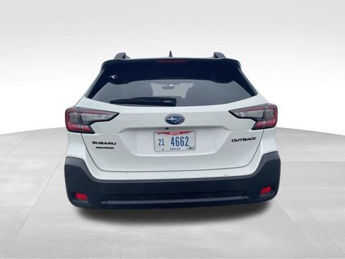 Used 2025 Subaru Outback Onyx Edition AWD/4WD image 14