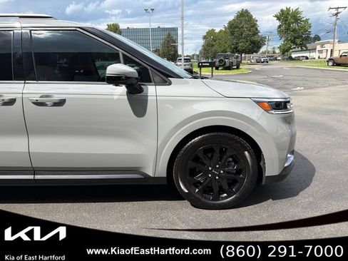Used 2022 Kia Carnival SX FWD image 6