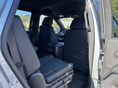 Certified 2025 GMC Yukon Denali image 52