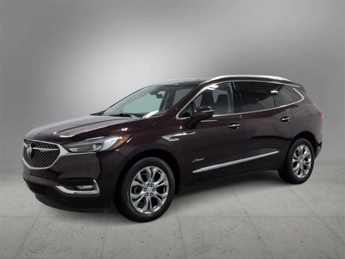 Used 2021 Buick Enclave Avenir w/ Avenir Technology Package image 4