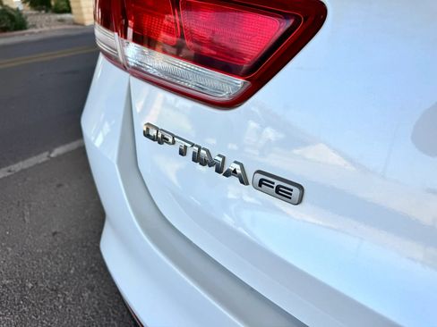 Used 2017 Kia Optima LX FWD image 19