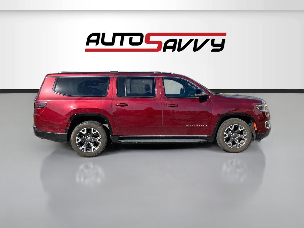 Used 2024 Jeep Wagoneer L Series III w/ Flexible Seating Group AWD/4WD image 8
