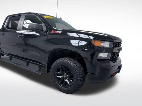 Used 2020 Chevrolet Silverado 1500 Custom Trail Boss w/ Custom Convenience Package AWD/4WD image 16