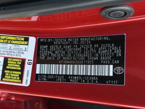 Used 2025 Toyota Camry LE image 35