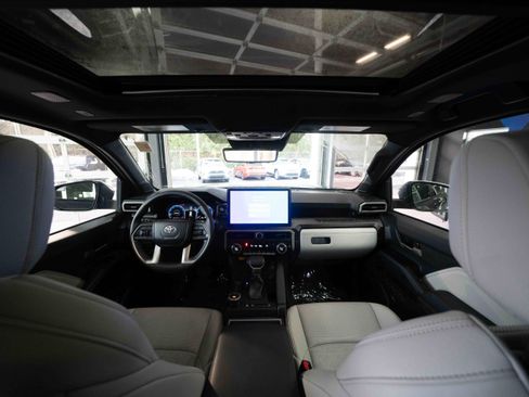 Used 2024 Toyota Tacoma Limited image 19