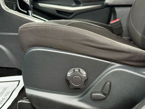 Used 2018 Ford EcoSport SE w/ SE Convenience Package image 19