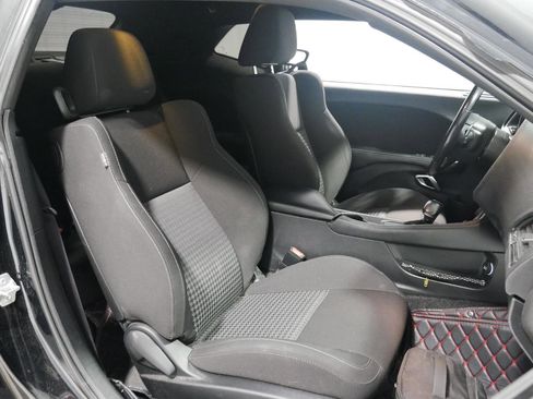 Used 2020 Dodge Challenger R/T image 13