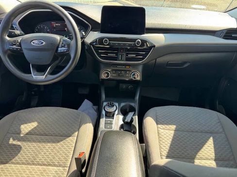Used 2021 Ford Escape SE image 22