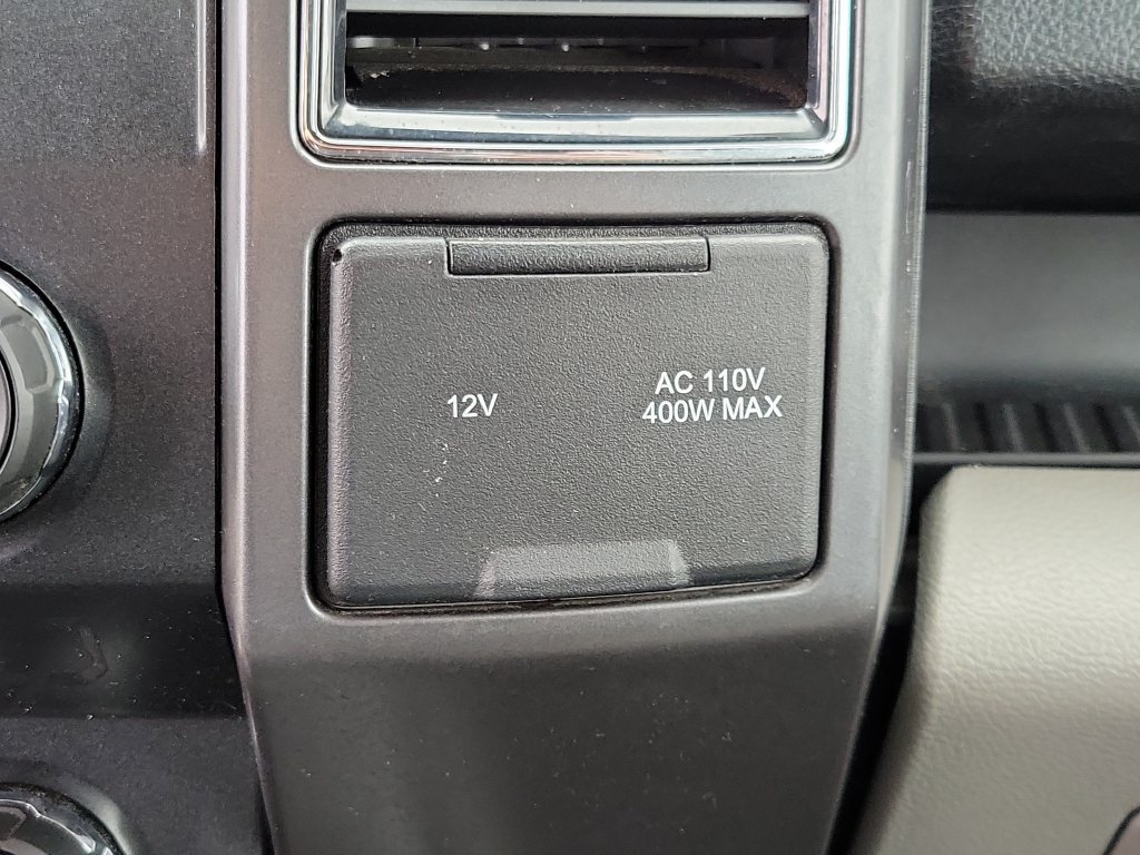 Used 2017 Ford F150 XLT AWD/4WD image 29