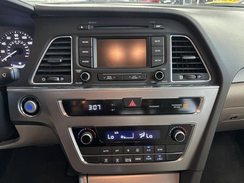 Used 2016 Hyundai Sonata SE FWD image 30
