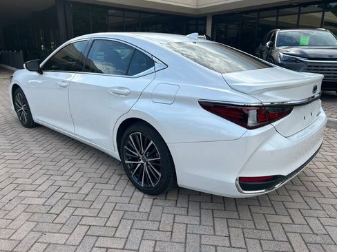 Used 2024 Lexus ES 300h w/ Premium Package FWD image 6