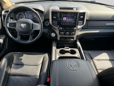Used 2019 RAM 1500 Laramie AWD/4WD image 2
