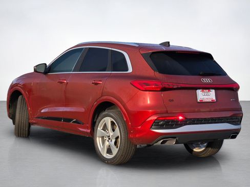 New 2025 Audi Q5 Premium Plus AWD/4WD image 4