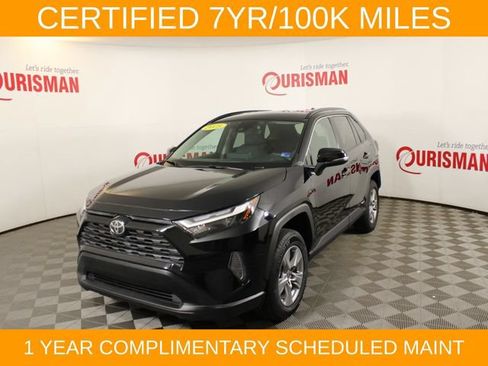 Used 2025 Toyota RAV4 XLE AWD/4WD image 2