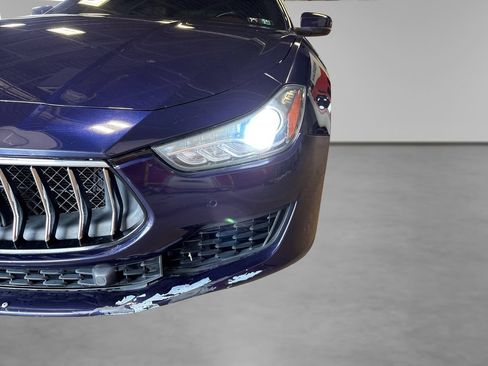 Used 2018 Maserati Ghibli RWD image 19