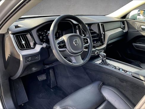 Used 2021 Volvo XC60 T5 Inscription w/ Advanced Package image 17