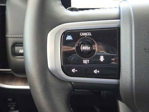 Used 2025 Nissan Armada SL w/ Captain's Chari Seat Package image 27