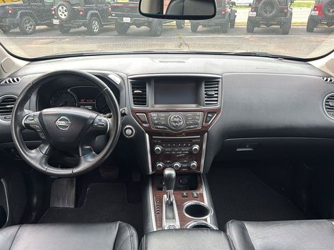 Used 2015 Nissan Pathfinder SL w/ SL Premium Package AWD/4WD image 3
