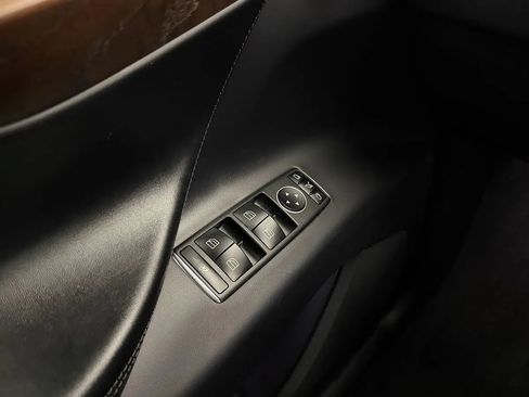 Used 2019 Tesla Model X AWD/4WD image 12