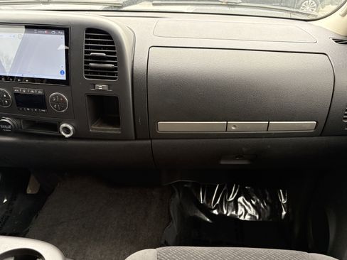 Used 2007 Chevrolet Silverado 2500 LT w/ 1LT Convenience Package image 12