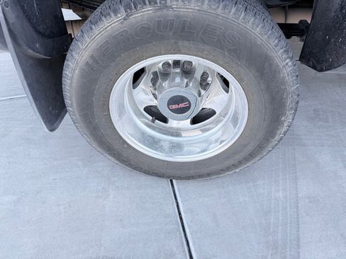 Used 2015 GMC Sierra 3500 Denali w/ Duramax Plus Package image 31