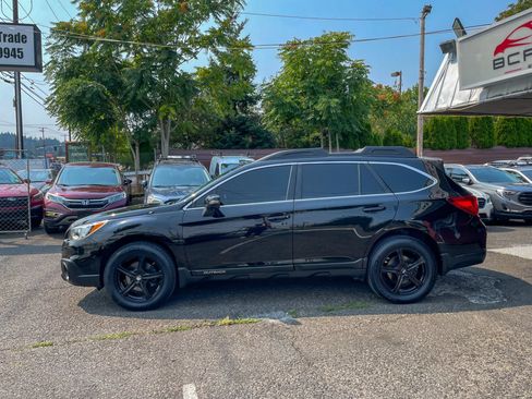 Used 2017 Subaru Outback 2.5i Limited AWD/4WD image 8