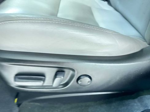 Used 2017 Toyota Sienna Limited Premium image 12