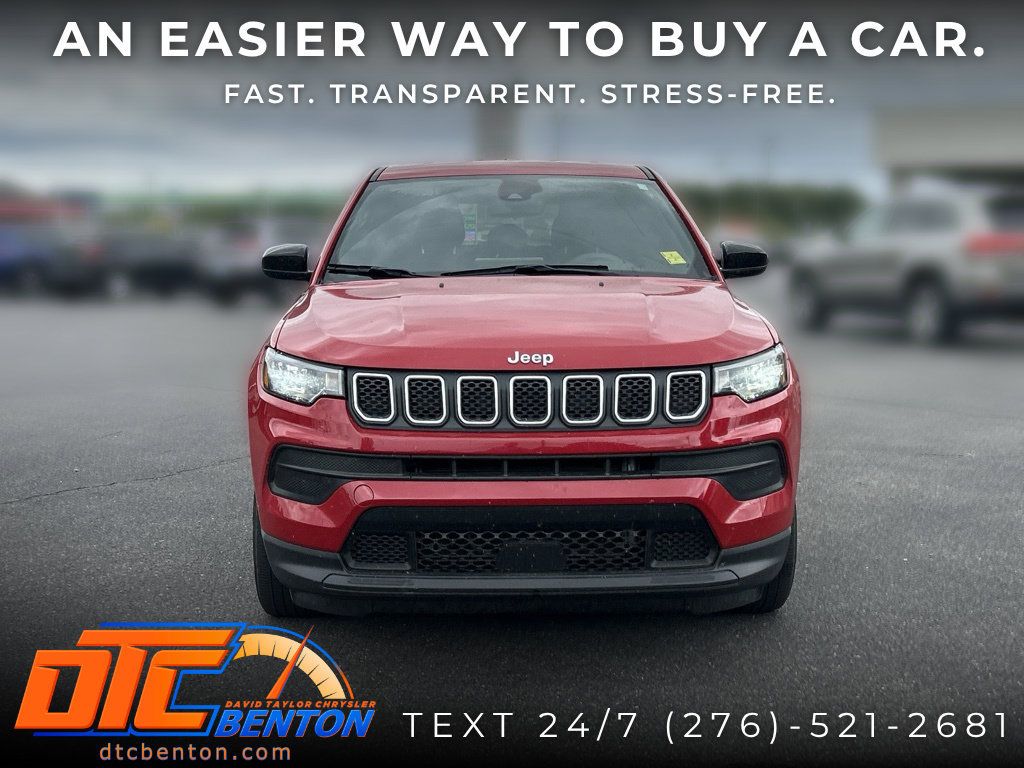 Used 2024 Jeep Compass Sport AWD/4WD image 5