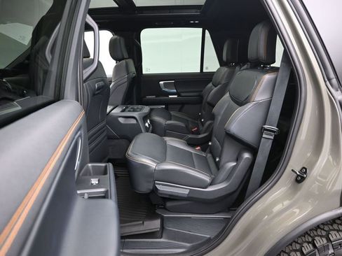 Certified 2025 Ford Expedition Tremor AWD/4WD image 13