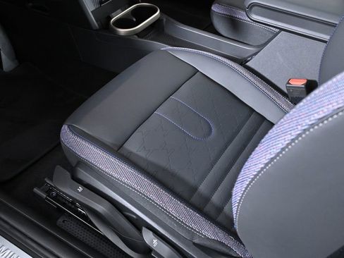 Certified 2025 MINI Cooper S image 24