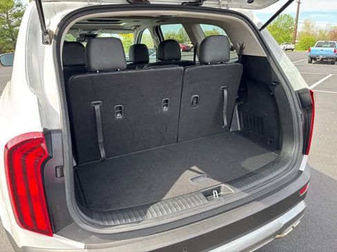 Used 2022 Kia Telluride S AWD/4WD image 21