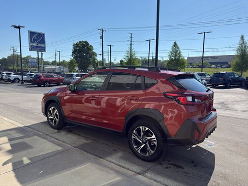 Used 2024 Subaru Crosstrek 2.0i Premium AWD/4WD image 5