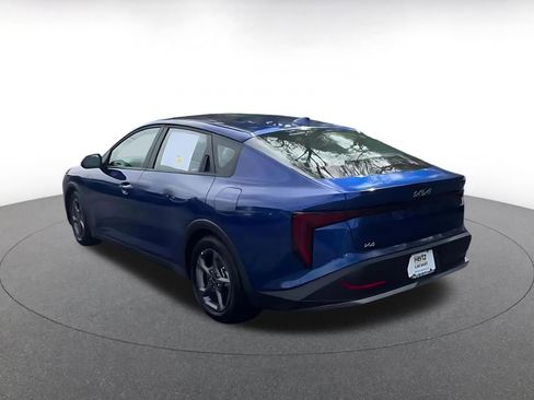Used 2025 Kia K4 LXS image 10