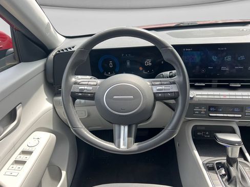 Used 2024 Hyundai Kona SEL FWD image 15