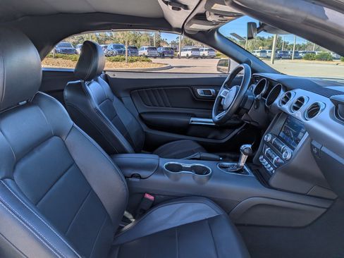 Used 2022 Ford Mustang Premium image 16