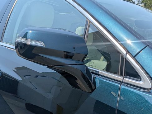 Certified 2024 Cadillac XT5 Premium Luxury w/ Technology Package FWD image 10