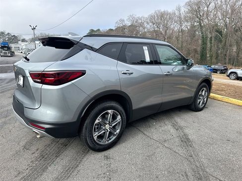 Used 2023 Chevrolet Blazer LT image 33