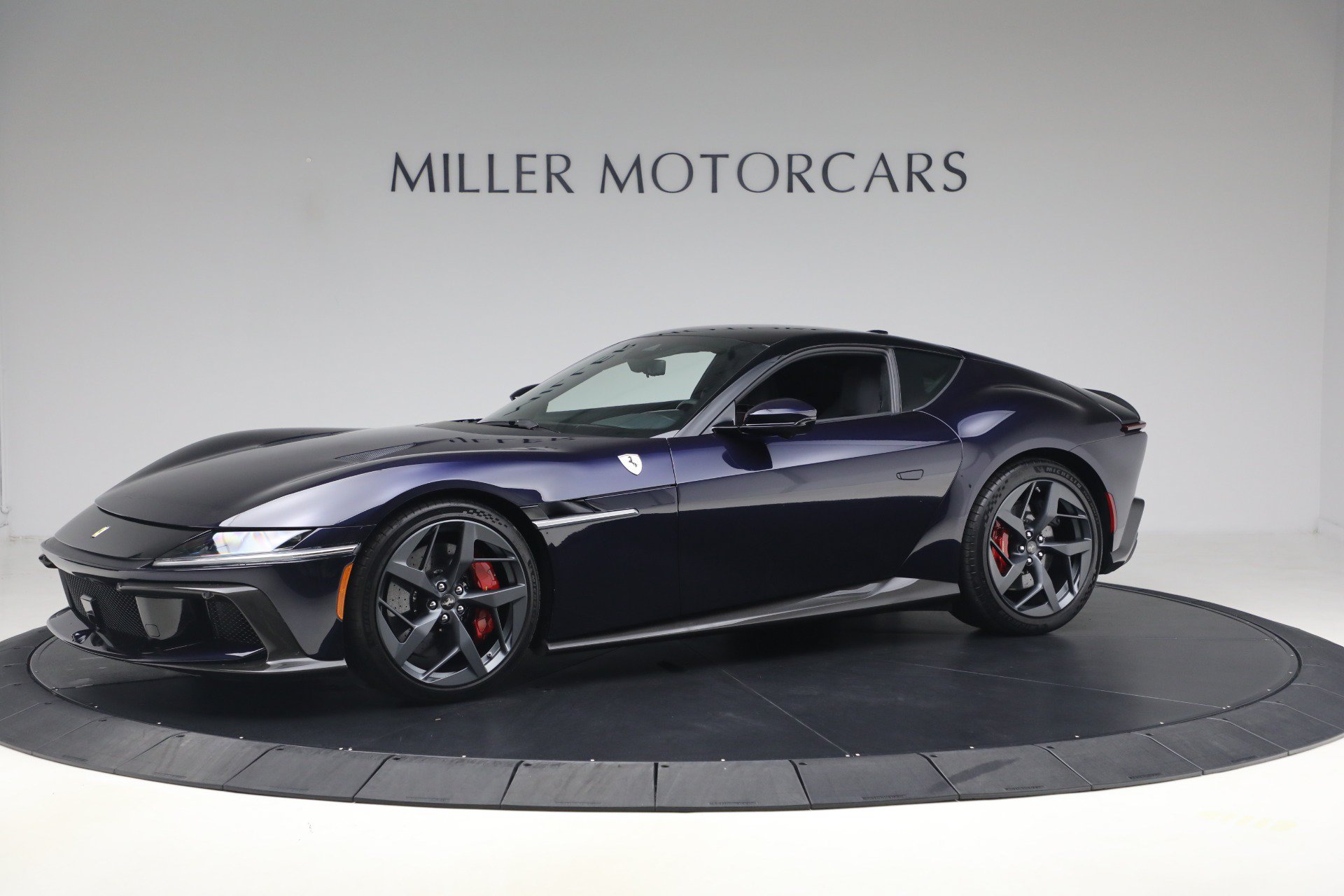Used 2025 Ferrari 12Cilindri RWD image 2