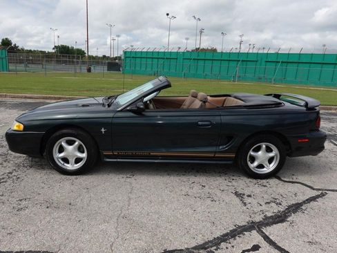 Used 1998 Ford Mustang Convertible RWD image 4