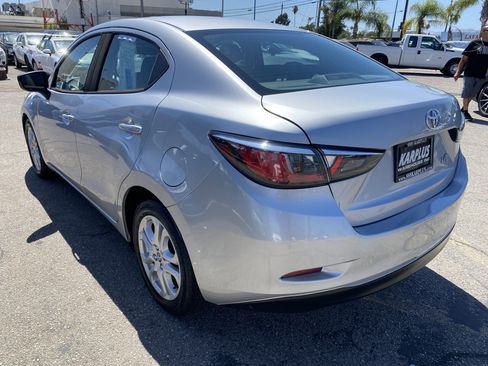 Used 2018 Toyota Yaris iA FWD image 9