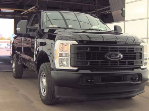 Used 2026 Ford F250 XL AWD/4WD image 4