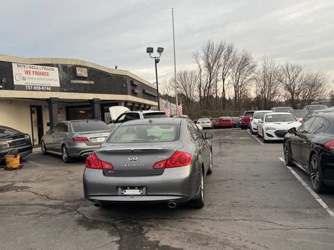 Used 2015 INFINITI Q40 AWD w/ Navigation Package image 8