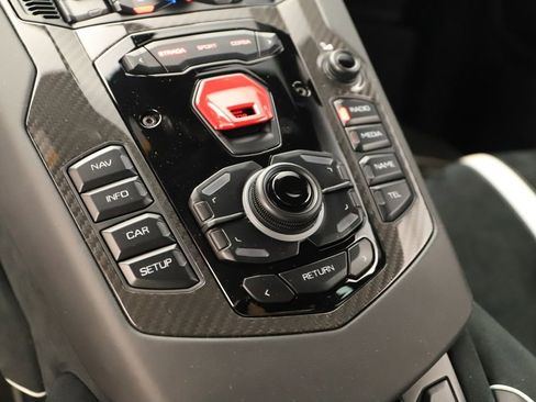 Used 2016 Lamborghini Aventador LP 750-4 Superveloce image 25